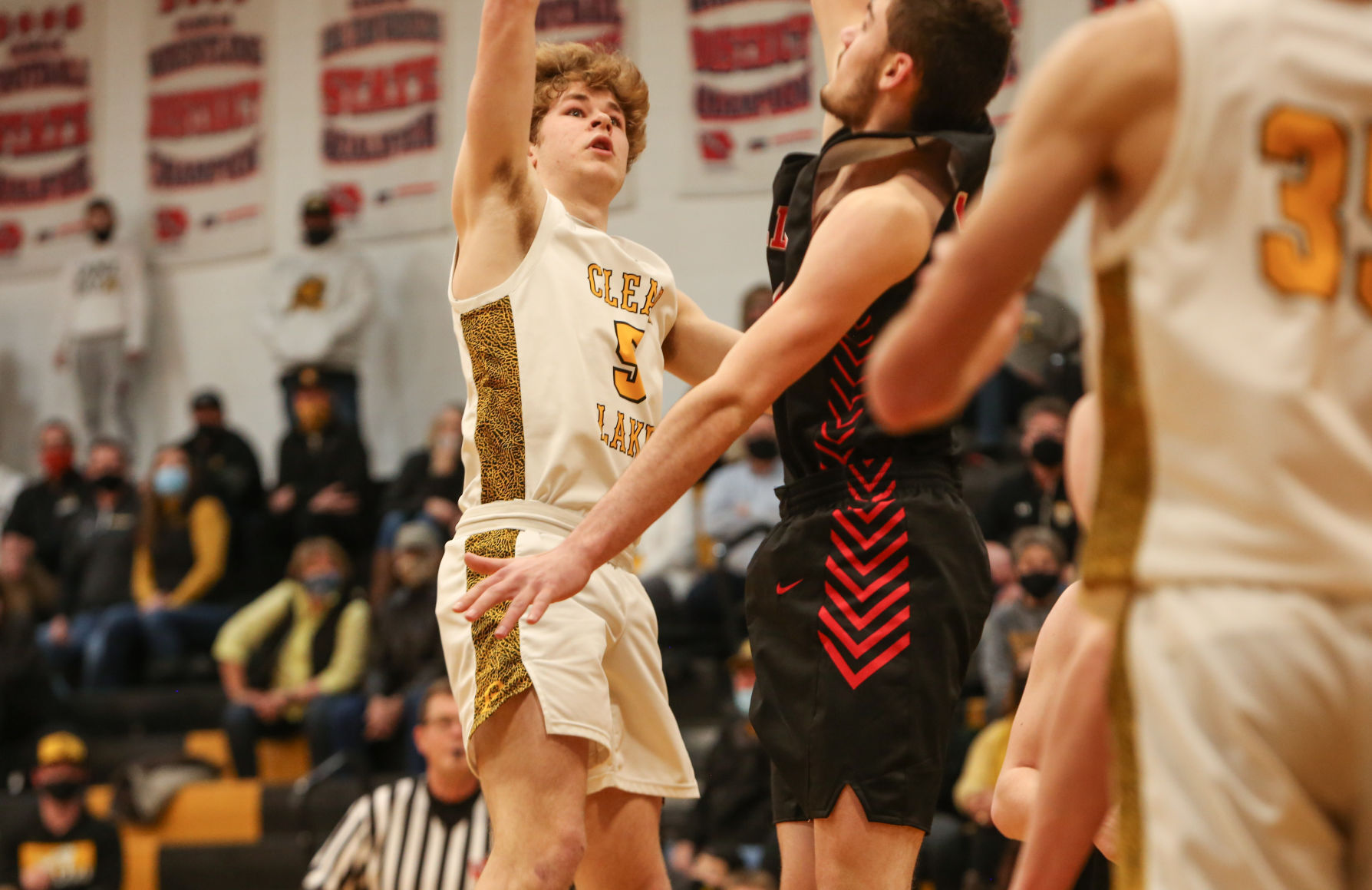 Clear Lake boys basketball vs H-D-C 02-22-21 -20.jpg